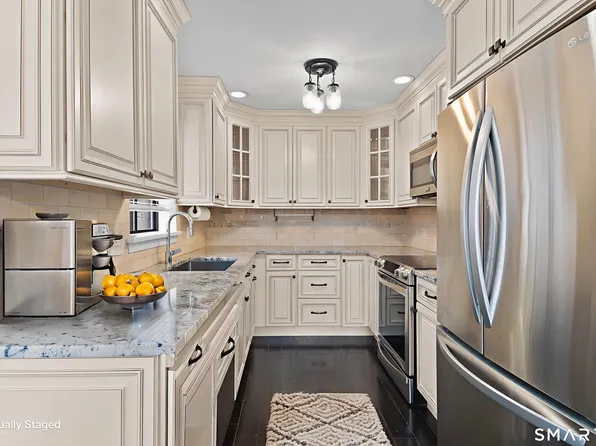 141 Spring Glen #141, Shelton, CT 06484