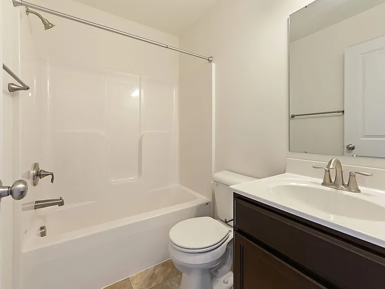 182 Holstein Dr — Photo 4