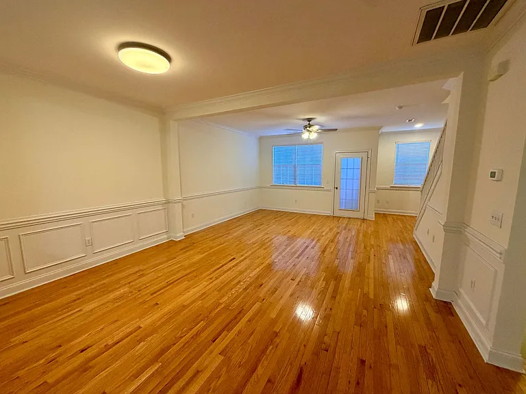 129 High Ridge Rd — Photo 3