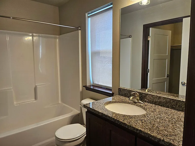 482 S Kansas Loop — Photo 23