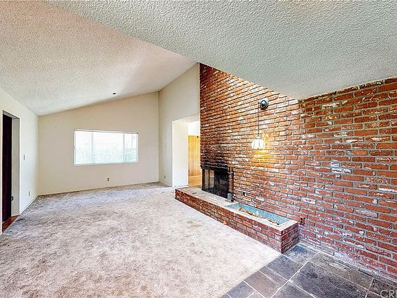 5th image of 23306 Windom St