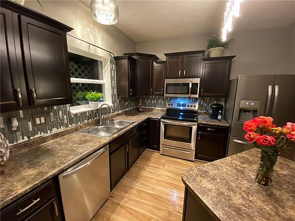 2nd image of 2008 Pin Oak Ct