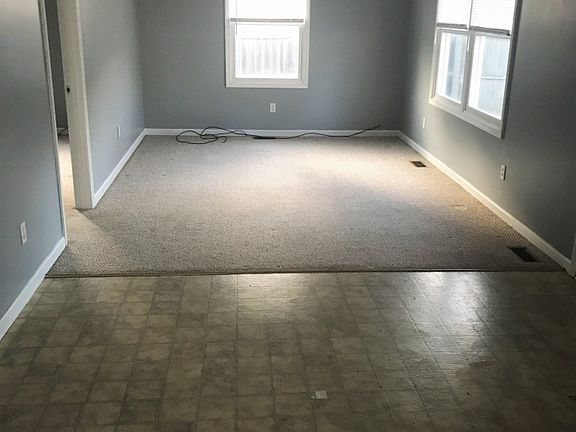 2nd image of 625 Walnut St