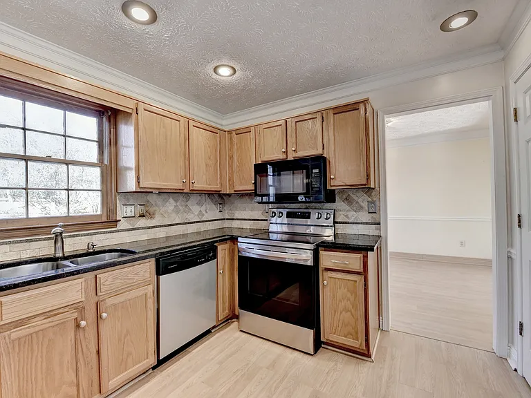 3945 Genoa Ct — Photo 17