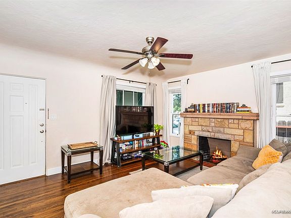 2nd image of 4443-45 50th St