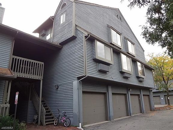 2nd image of 309 Main St Unit 9-16