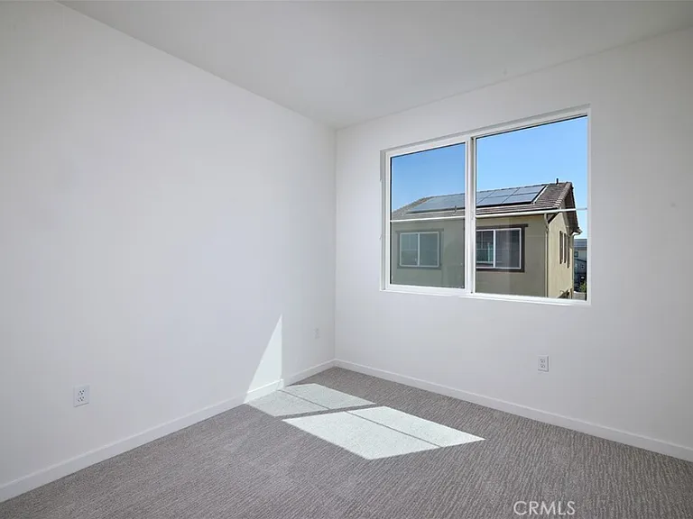 6045 Fairfax Dr — Photo 15