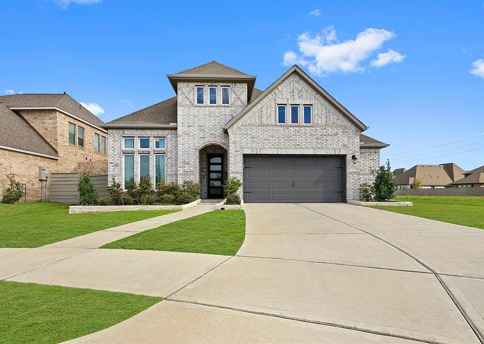 1st image of 2221 Hickory Hill Ct