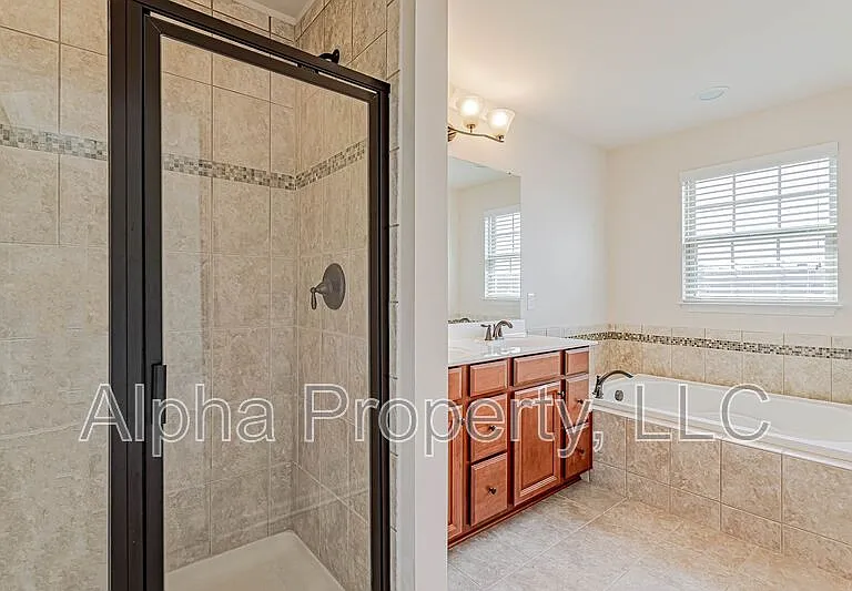 12 Irvington Dr — Photo 19
