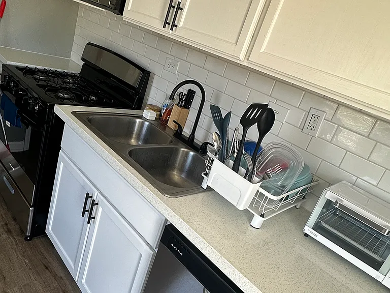 419 W Decatur Ave — Photo 4