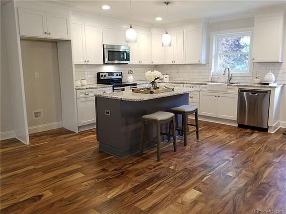 5th image of 2411 Linda St