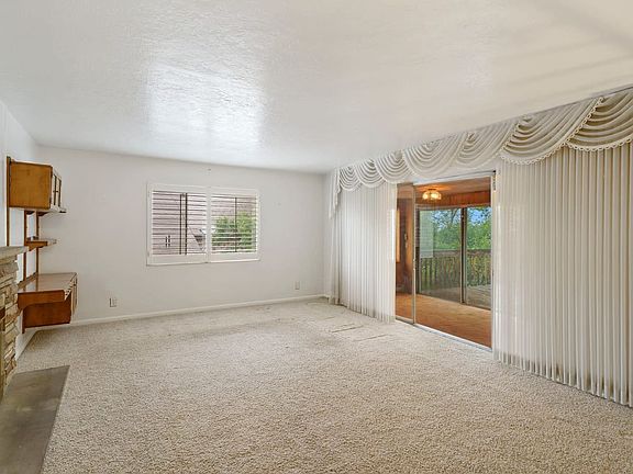 3rd image of 3585 E Apollo Dr S