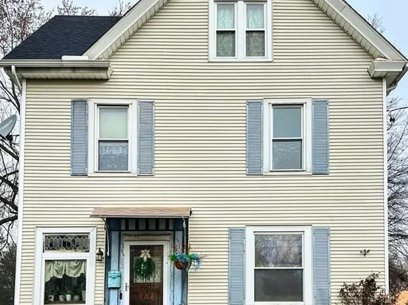 23 Pearl St, Westfield, MA 01085