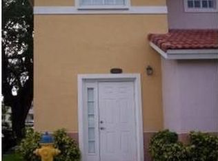 2176 NE 167th St #1-106, North Miami Beach, FL 33162