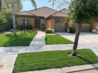 1810 N Sanders Ave, Clovis, CA