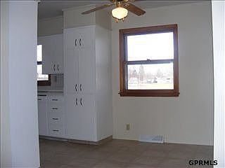 5th image of 2328 E 1st St