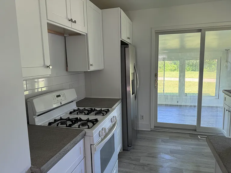 115 Wamplers Ct — Photo 8