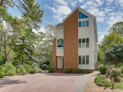 306 53rd St #A, Virginia Beach, VA, 23451