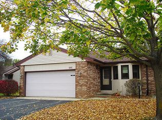 695 Gardenview Dr SW, Byron Center, MI 49315