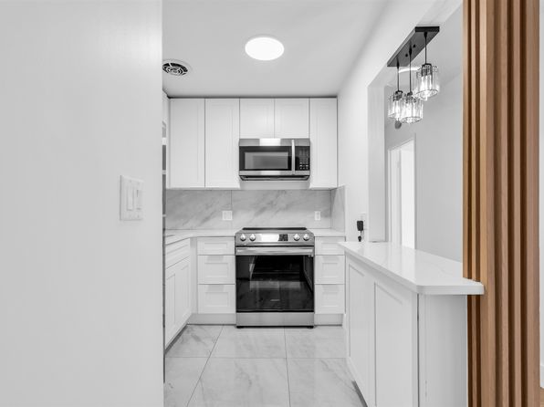 1901 Kennedy Blvd APT 202