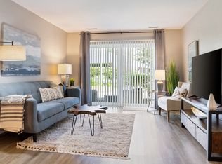 Brook Run, Arlington Heights, IL 60004