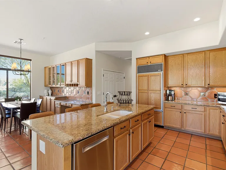 7592 E Monterra Way — Photo 18
