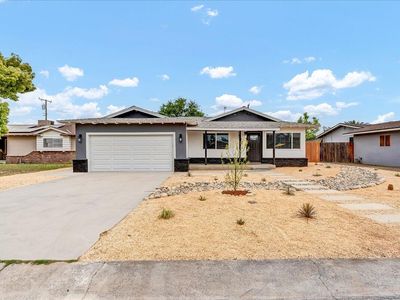 1502 W Maple Avenue, Tulare, CA, 93274