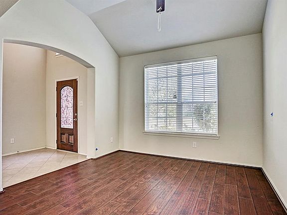 4th image of 11702 Harristown Dr