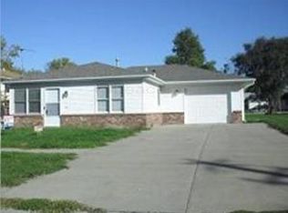 602 Townsend St, Glenwood, IA 51534