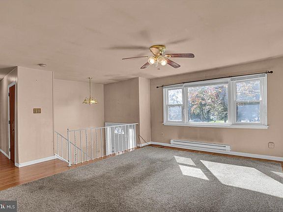 5th image of 107 W Charles St