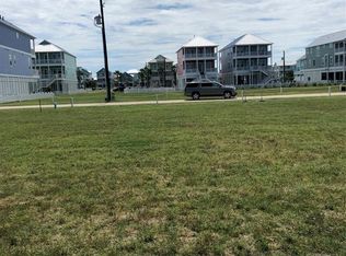 3831 Seabreeze Ln, Galveston, TX 77554
