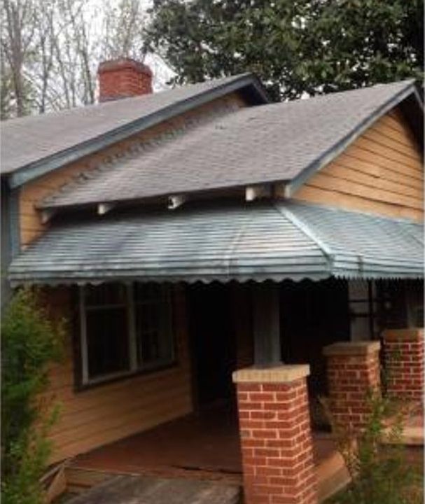 2nd image of 230 Washington Ave