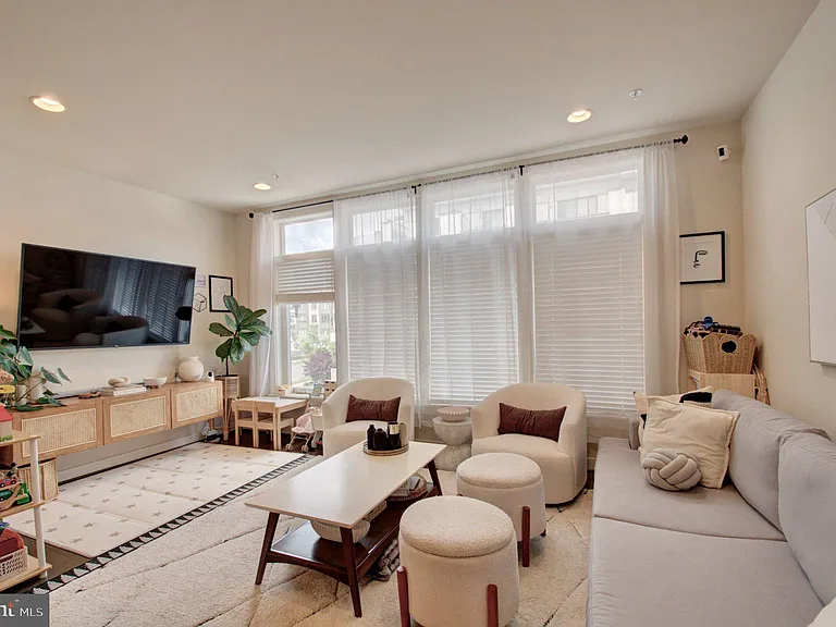 8078 Tribeca St — Photo 17