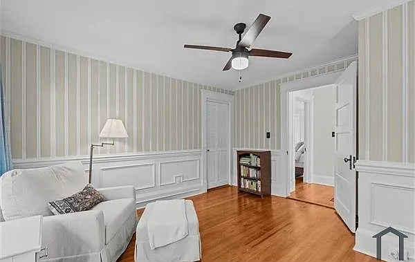 305 E Hendrix St — Photo 14