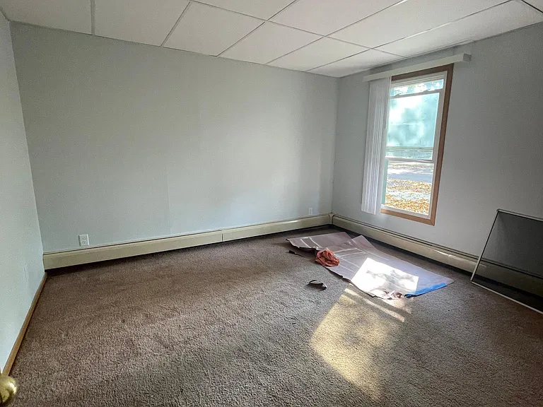 224 Main St E #2 — Photo 5