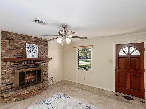 3rd image of 1711 Franklin Ave