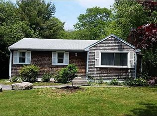 63 Foddering Farm Rd, Narragansett, RI 02882