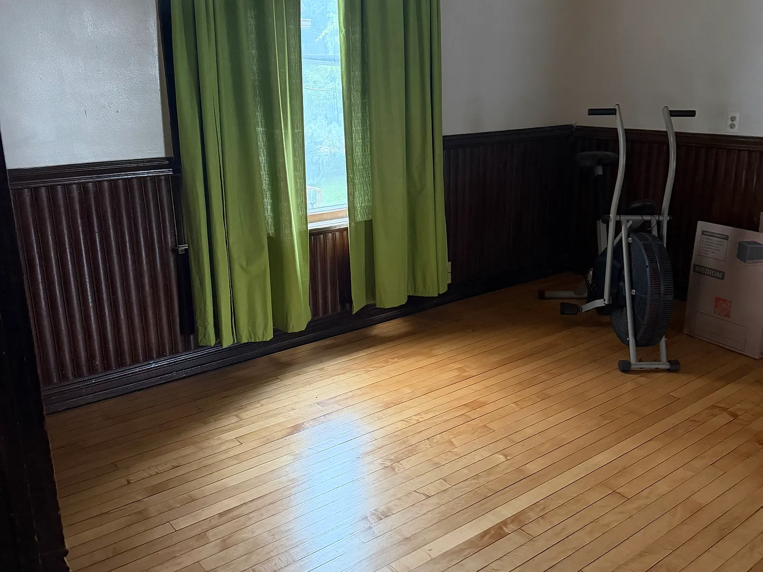 2 bed, 900 sqft, $1,400 — Photo 4