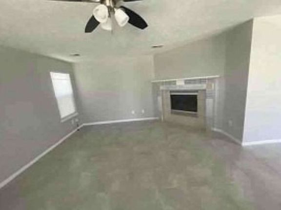 Additional Living Room