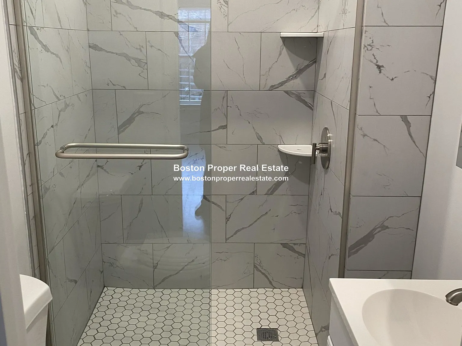 1 bed, 408 sqft, $3,100 — Photo 3