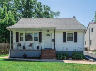 393 Riverside Ave, Rutherford, NJ 07070