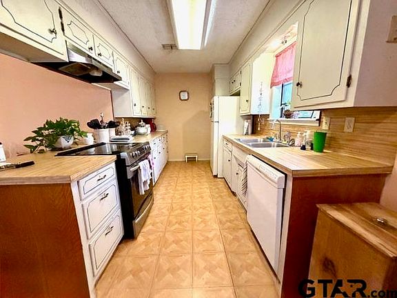 5th image of 23319 Peninsula Point