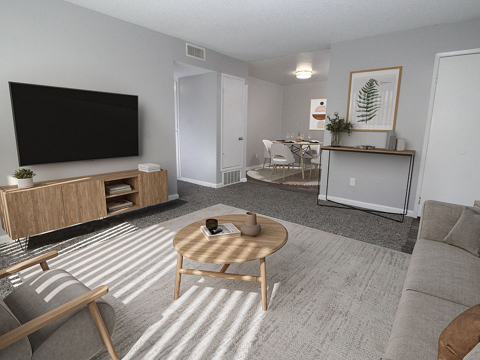 The Canopy | Living Room