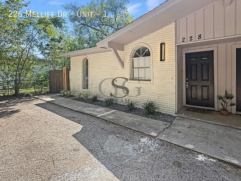 226 Melliff Dr #1 — Photo 15