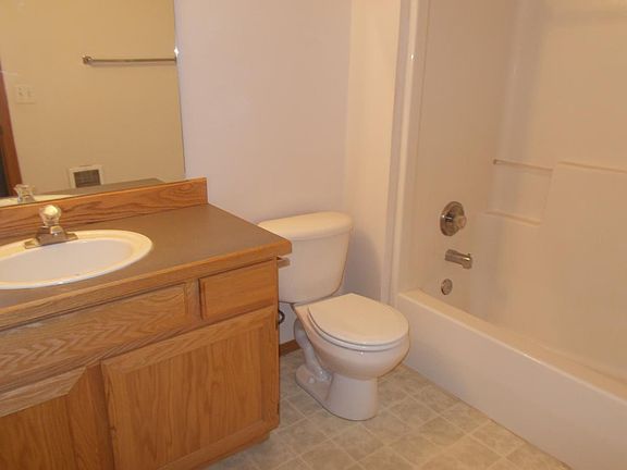 5th image of 705 N Jefferson St APT 215