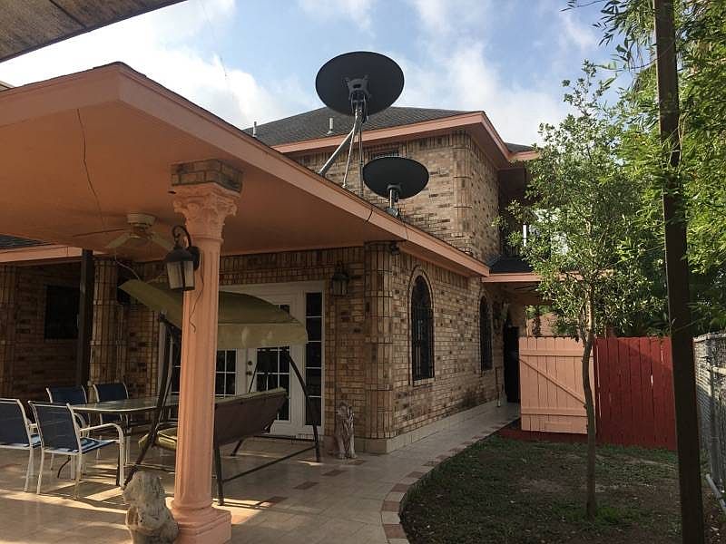 1st image of 602 E Bogambilia Ave