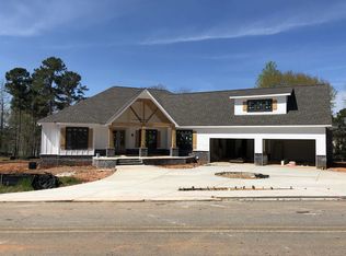 1061 Crystal Pt, White Plains, GA 30678