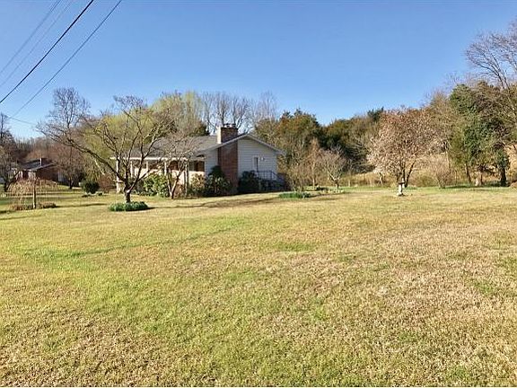 3rd image of 23258 Larwood Ln