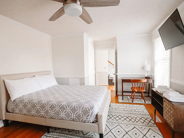 589 Moore Rd #B — Photo 15