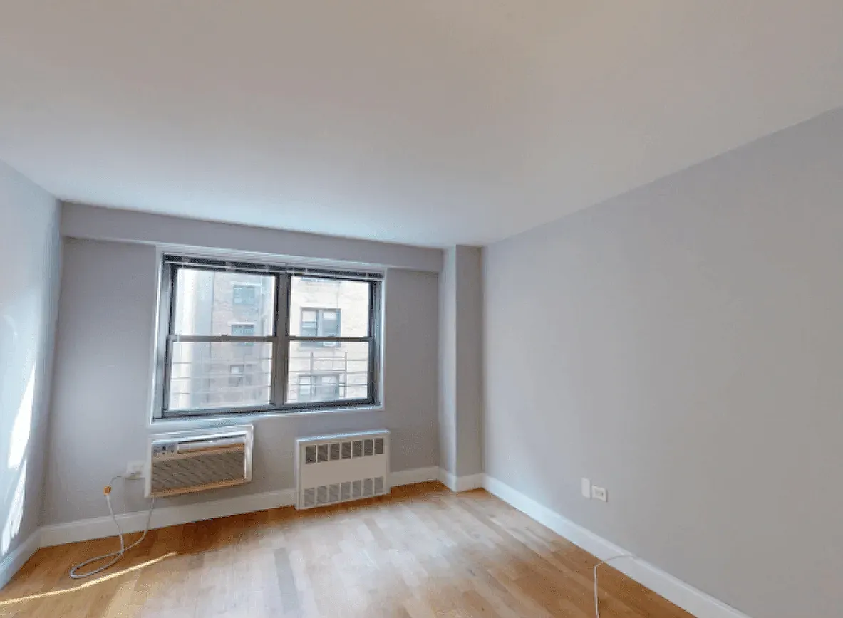 50 West 97th Street — Photo 3